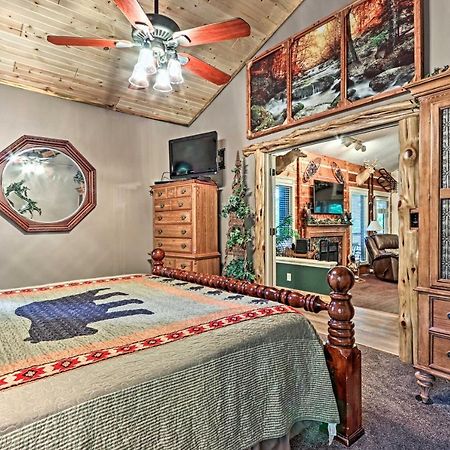 Eclectic Cabin With Hot Tub 1 Mi To Ober Gatlinburg Dış mekan fotoğraf