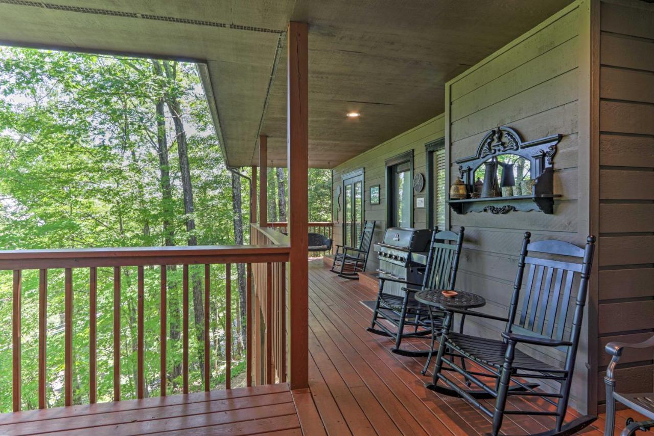 Eclectic Cabin With Hot Tub 1 Mi To Ober Gatlinburg Dış mekan fotoğraf