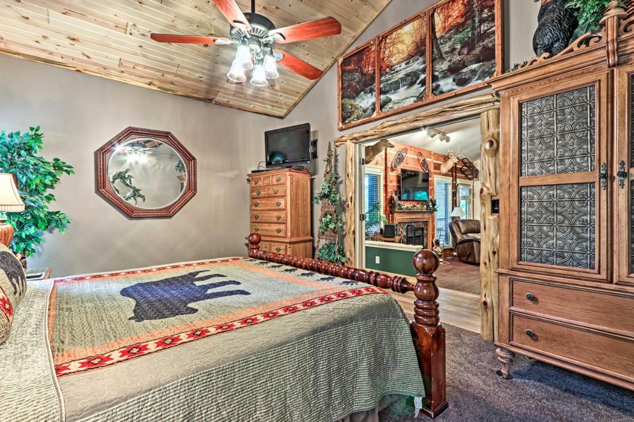 Eclectic Cabin With Hot Tub 1 Mi To Ober Gatlinburg Dış mekan fotoğraf
