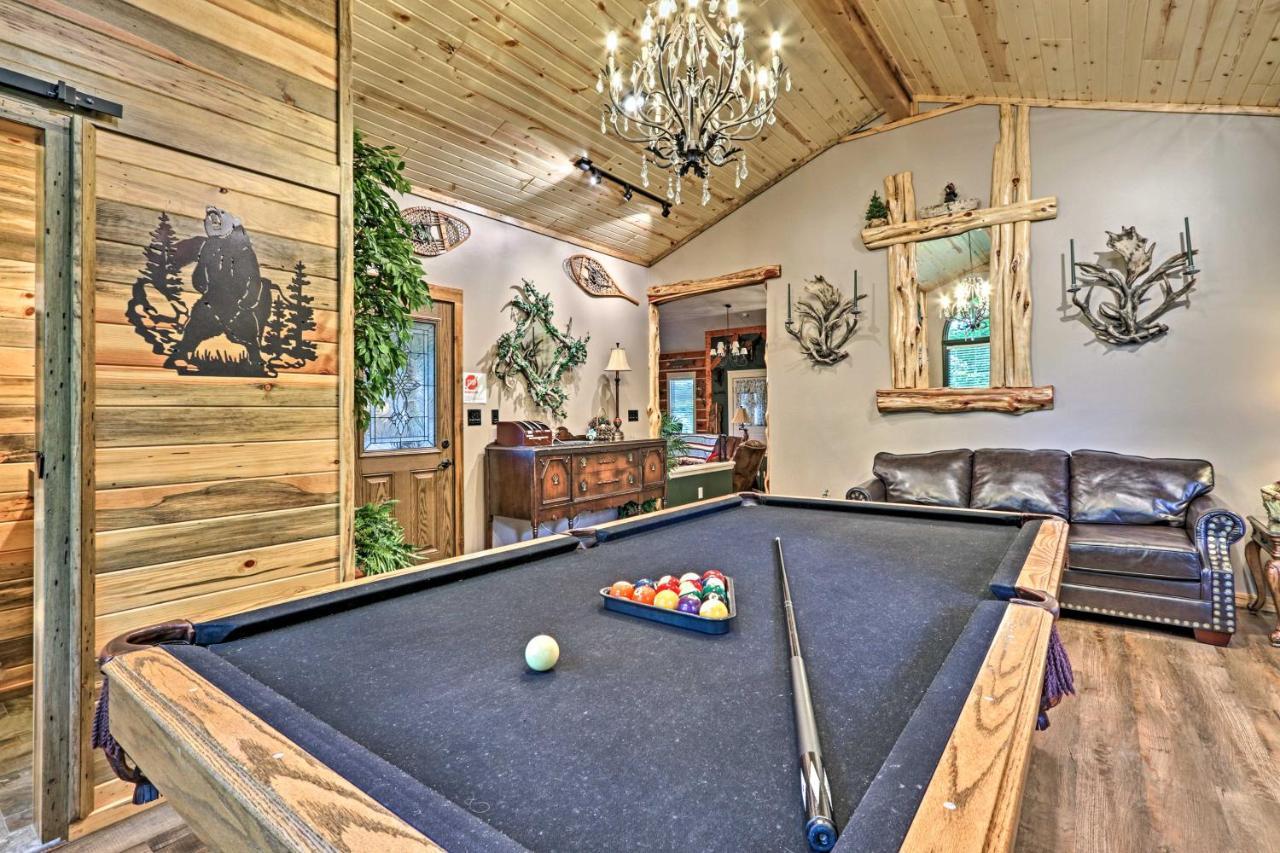 Eclectic Cabin With Hot Tub 1 Mi To Ober Gatlinburg Dış mekan fotoğraf