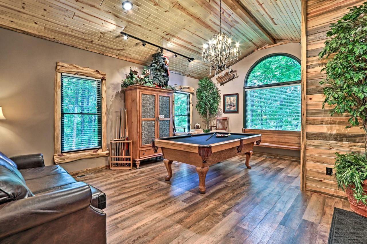 Eclectic Cabin With Hot Tub 1 Mi To Ober Gatlinburg Dış mekan fotoğraf